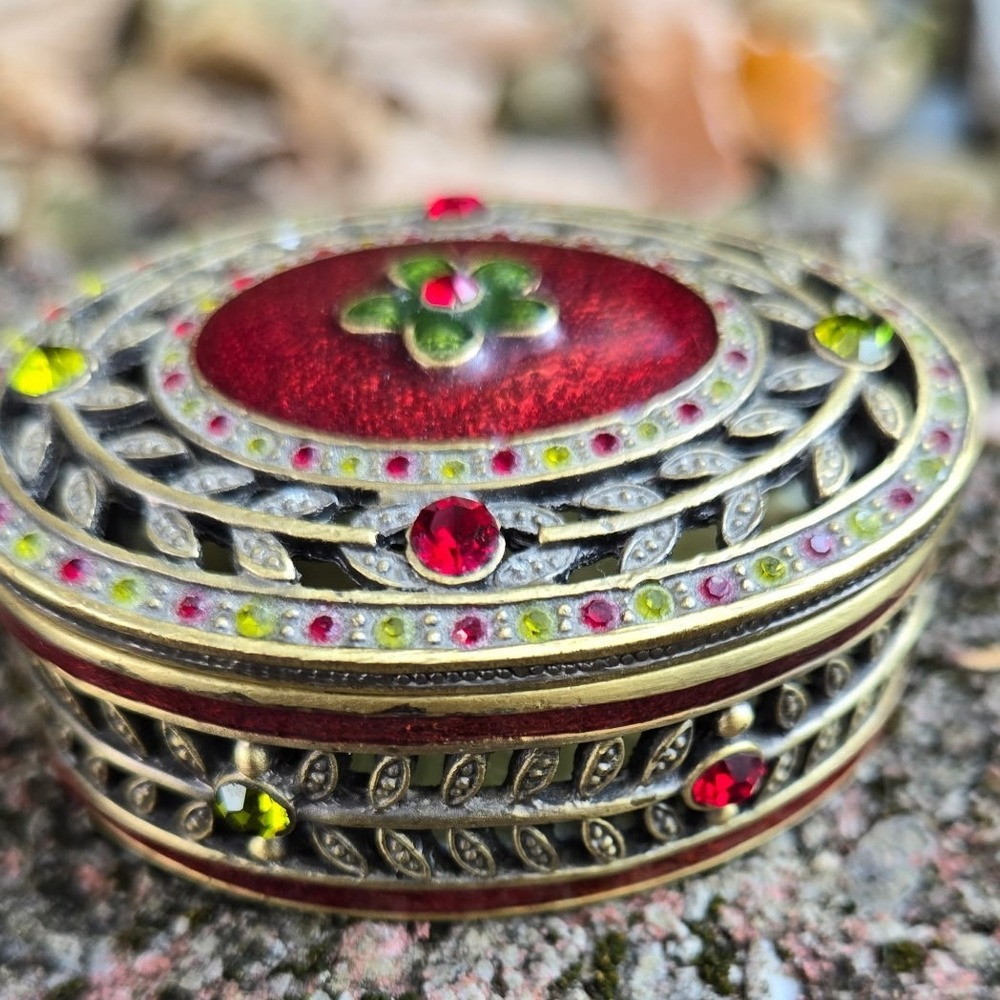 Vintage Oval Trinket Jewelry Box Red Enamel Gold Tone Rhinestone Accents Display